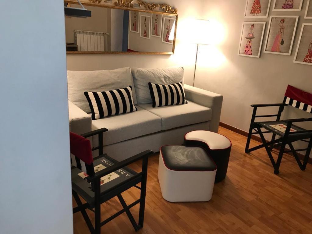 Calefati House Possibilita Self Check In Dopo Le 22 Appartement Bari Buitenkant foto