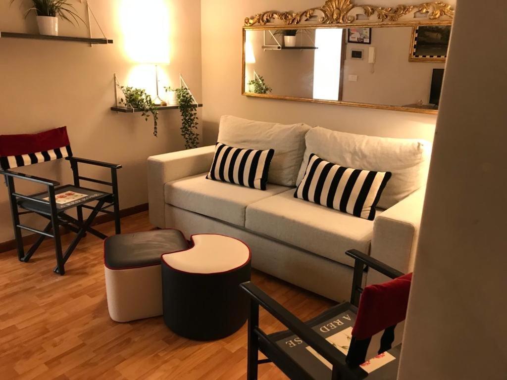 Calefati House Possibilita Self Check In Dopo Le 22 Appartement Bari Buitenkant foto
